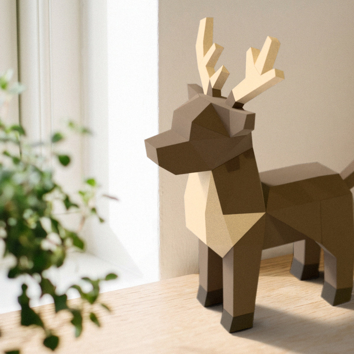 Paper Reindeer model head detail
